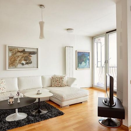 Luxury Apartment Near City Center Skopje Exteriör bild