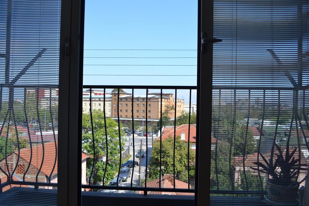 Luxury Apartment Near City Center Skopje Exteriör bild