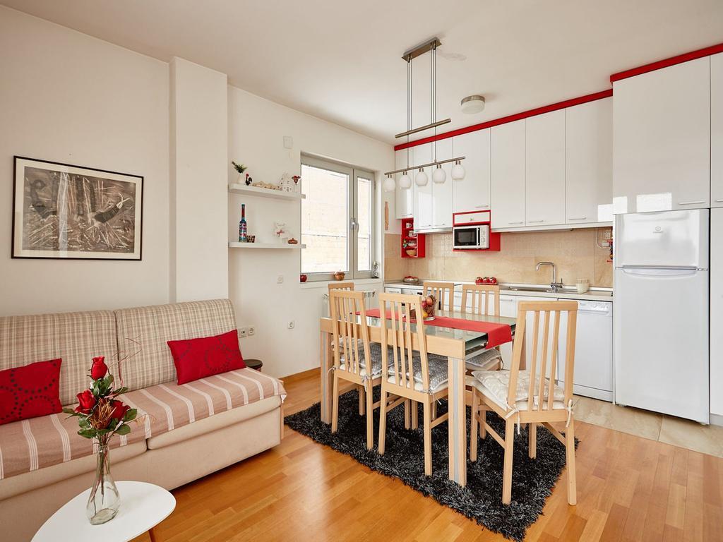 Luxury Apartment Near City Center Skopje Exteriör bild